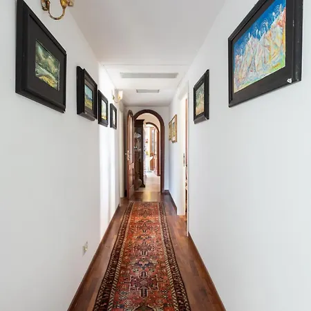 Apartment Stunning W/ Swimmping Pool&private Parking! *