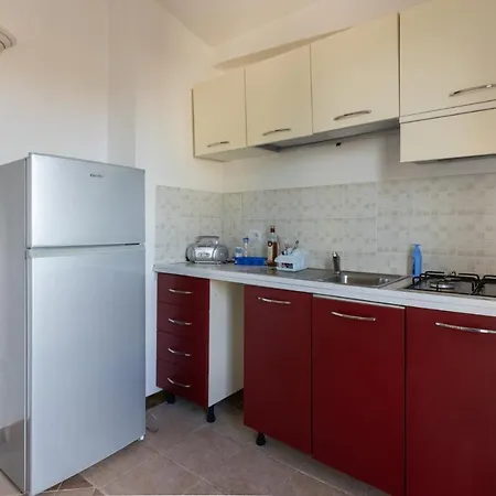 Stunning W/ Swimmping Pool&private Parking! Apartamento *