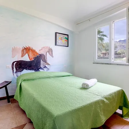 Apartment Stunning W/ Swimmping Pool&private Parking!