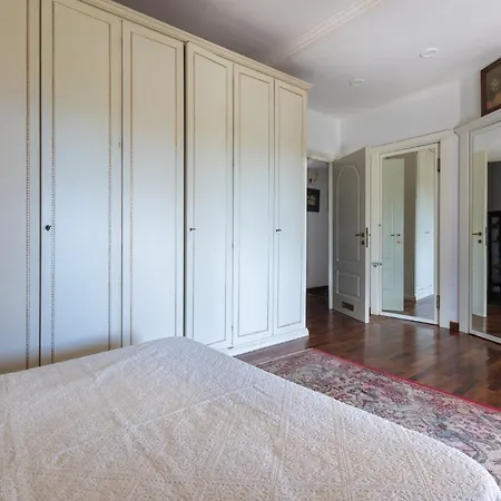 Stunning W/ Swimmping Pool&private Parking! Apartamento San Priamo