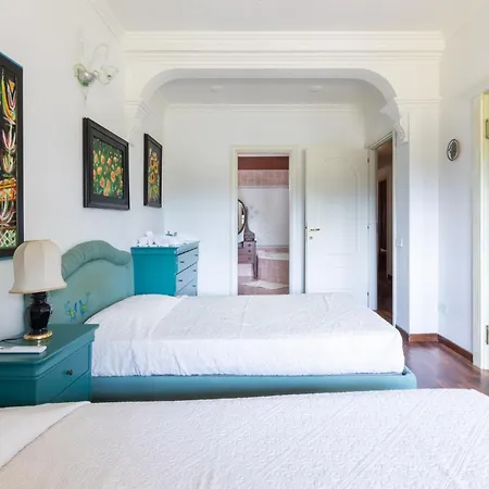 Stunning W/ Swimmping Pool&private Parking! *
